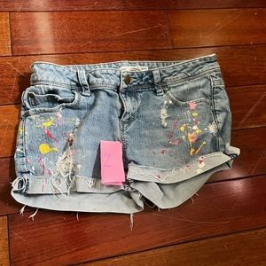 Size 2! Cute Shorts!